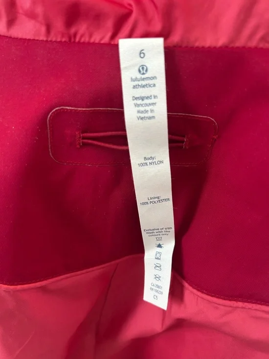 Lululemon Definitely Raining Jacket Cranberry - Picture 10 of 12